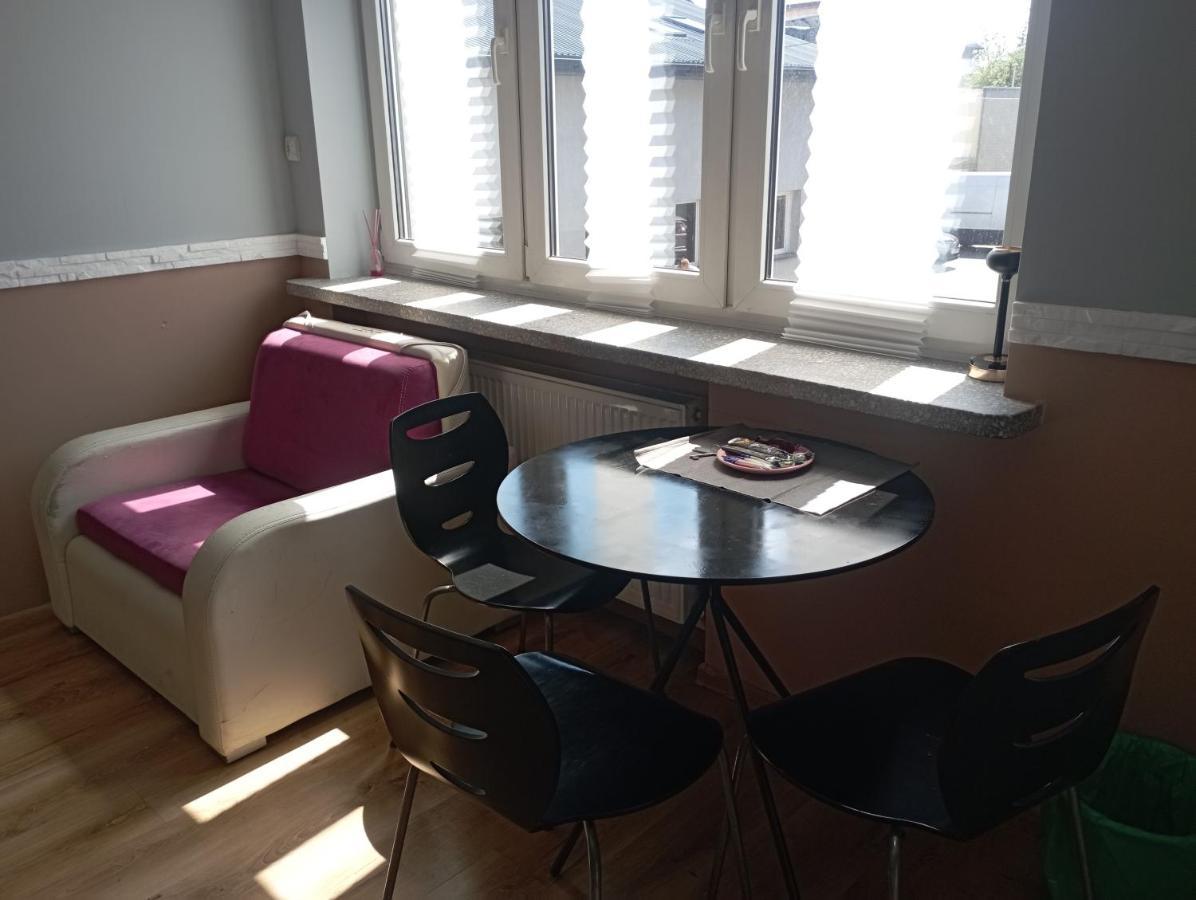 Pokoje Targowek Hotel Varsó Kültér fotó