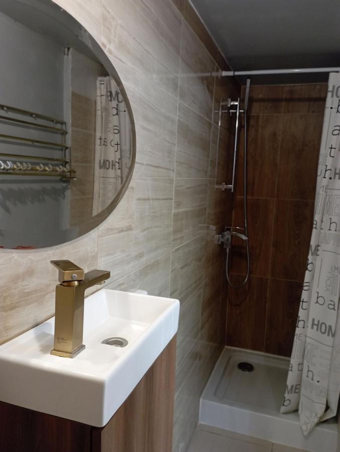 Pokoje Targowek Hotel Varsó Kültér fotó
