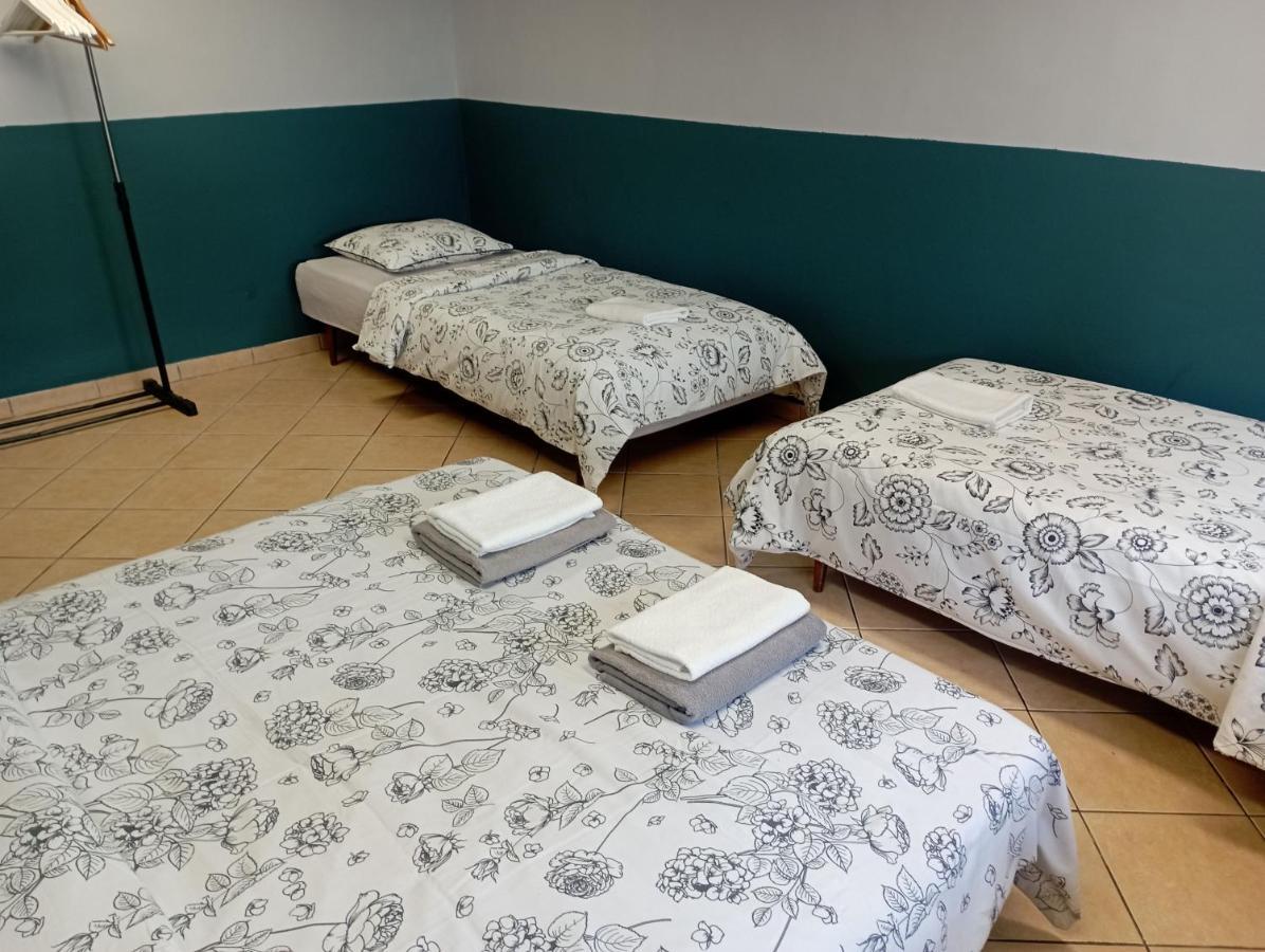 Pokoje Targowek Hotel Varsó Kültér fotó