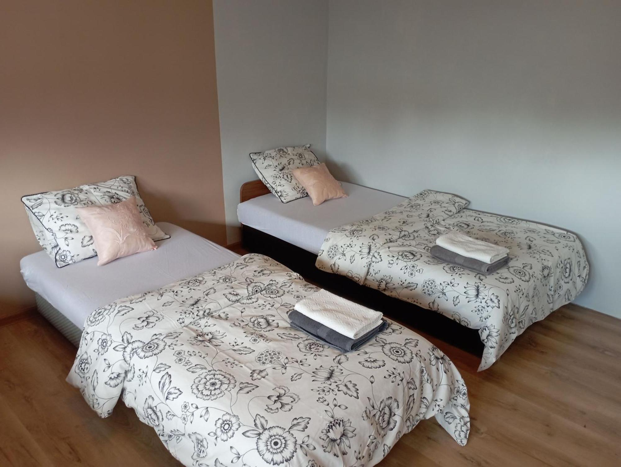 Pokoje Targowek Hotel Varsó Kültér fotó