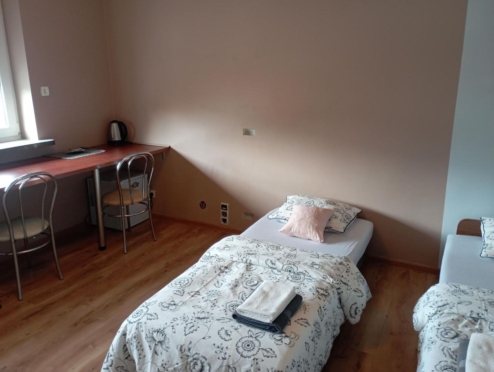 Pokoje Targowek Hotel Varsó Kültér fotó